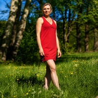 EMILY Das Damen-Sportkleid mit Bambus rot