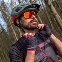 SOLAR MITTS die fingerlosen Radhandschuhe schwarz/rot