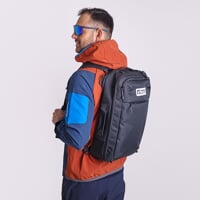 TRAVEL BAG der Reiserucksack anthracite